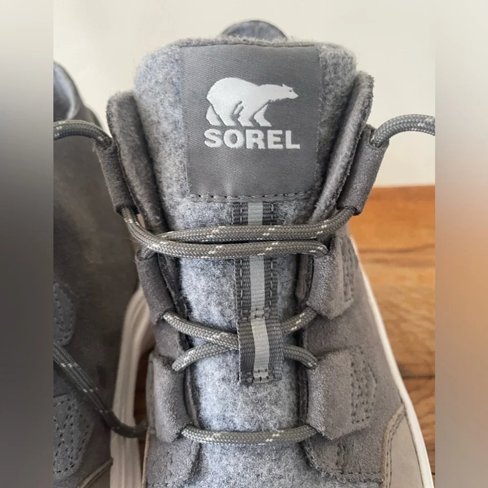 Sorel Kinetic Breakthru Caribou Sneaker Boots Grey Lace Up Winter Women's Sz 7